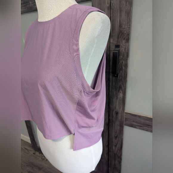 Lululemon Mesh Train Tank Wisteria Purple Size 6 estimated Read Description - Picture 6 of 11